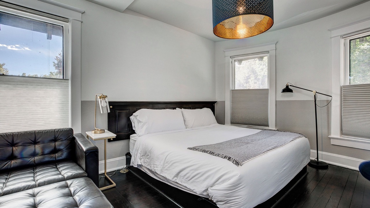 Photo of Bedroom in University North