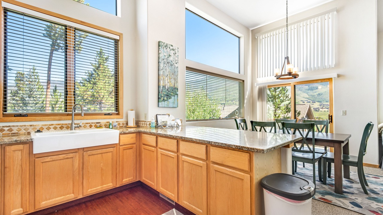 Photo of Kitchen in Three Peaks