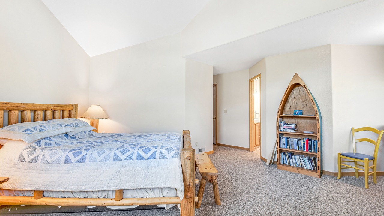 Photo of Bedroom in Three Peaks
