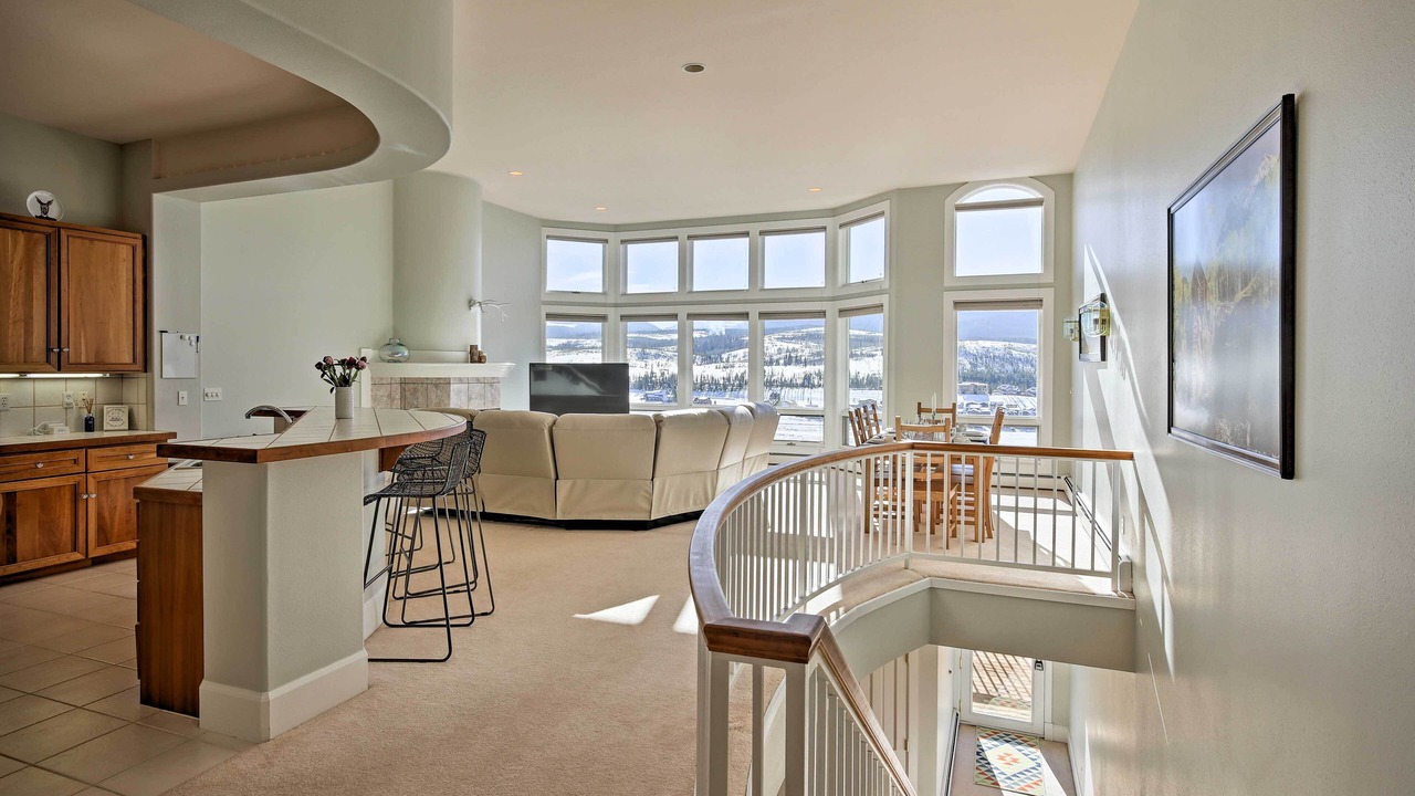Photo of Livingroom in Fraser