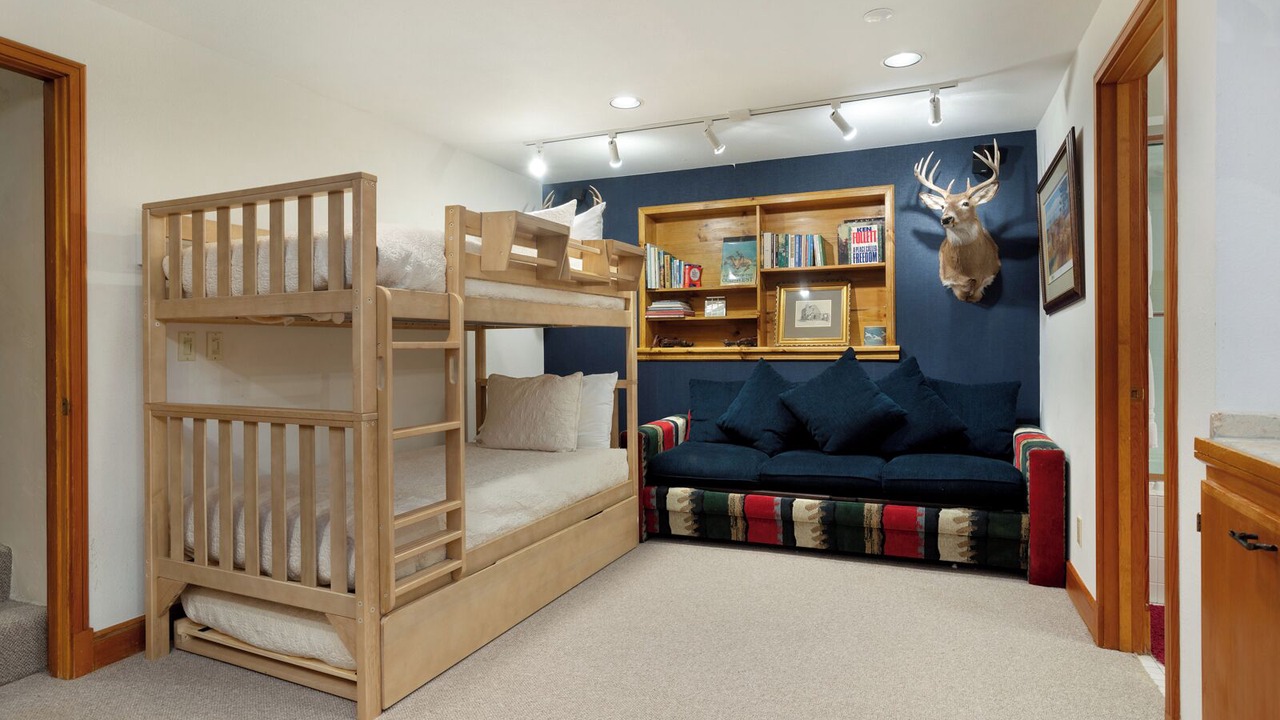 Photo of Bedroom in Beaver Creek