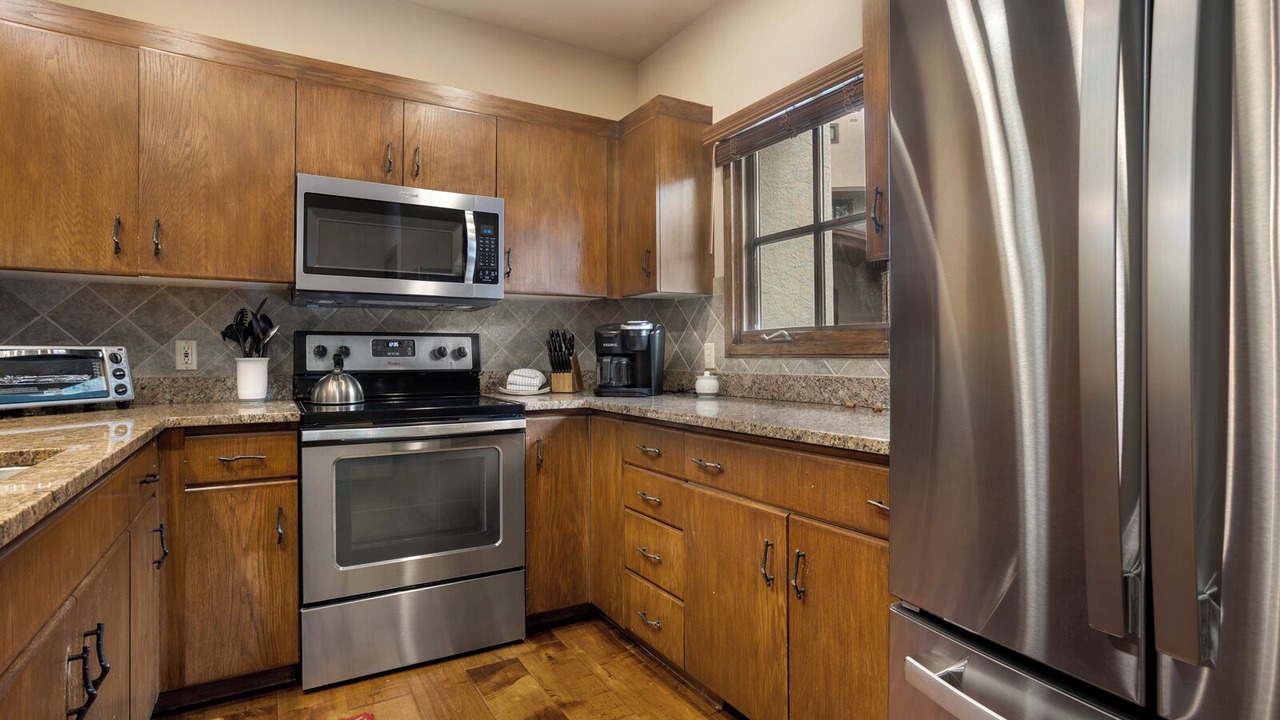 Photo of Kitchen in Highlands Townhomes