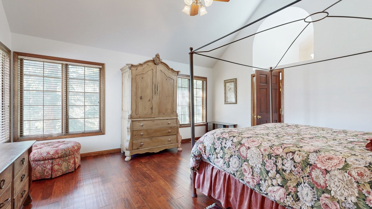 Photo of Bedroom in Avon