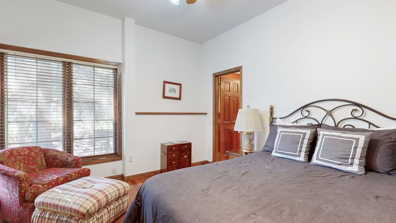 Photo of Bedroom in Avon