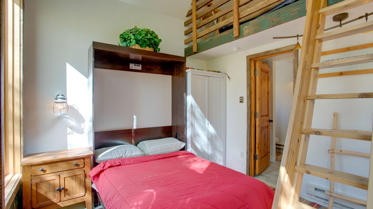 Photo of Bedroom in Marble
