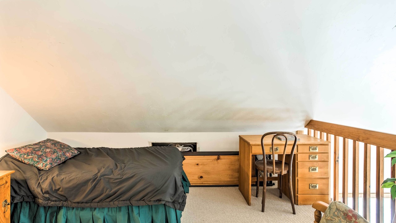 Photo of Bedroom in Marble