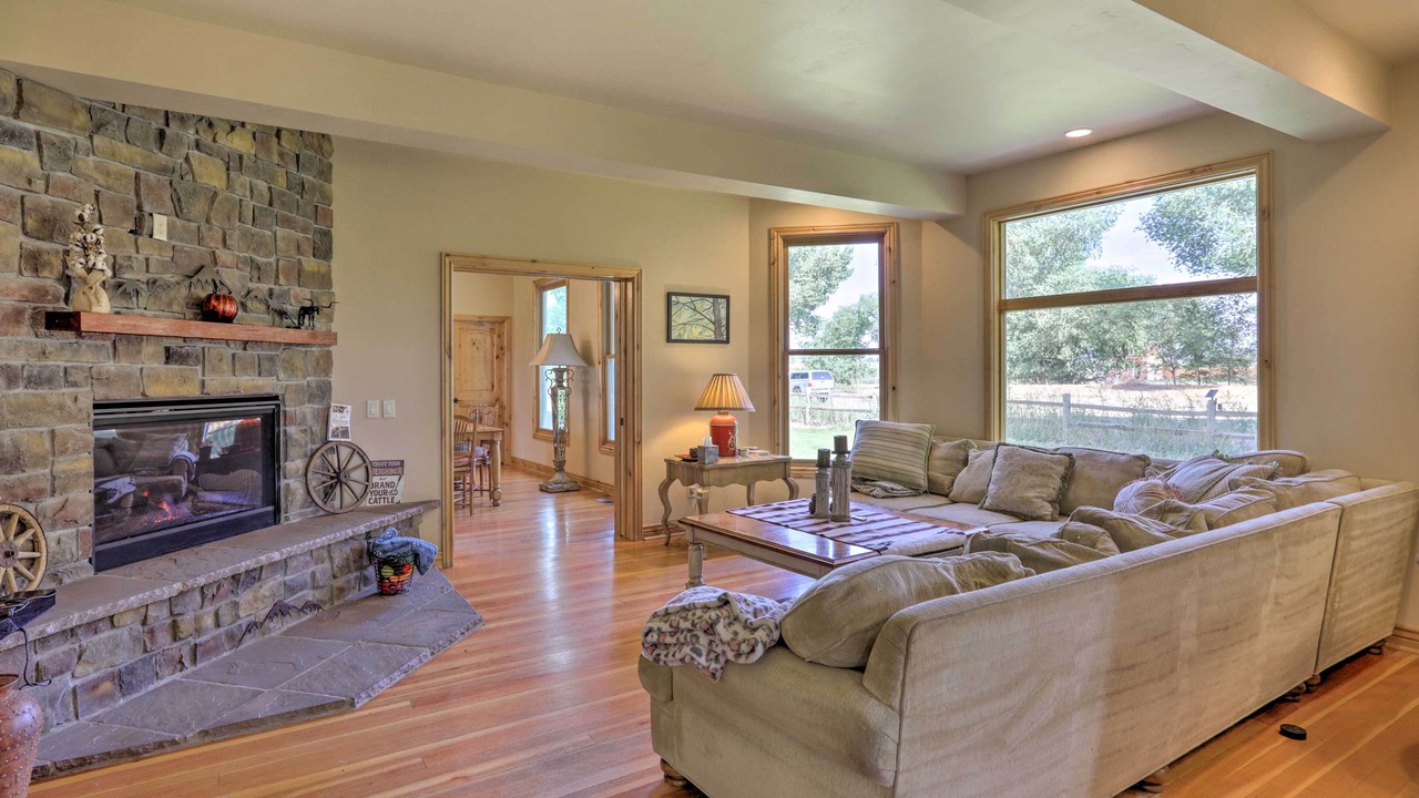 Photo of Livingroom in Fruita