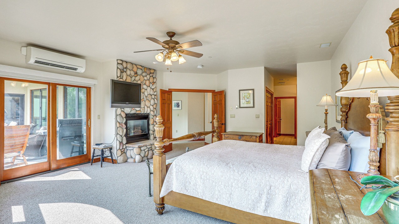 Photo of Bedroom in Edwards