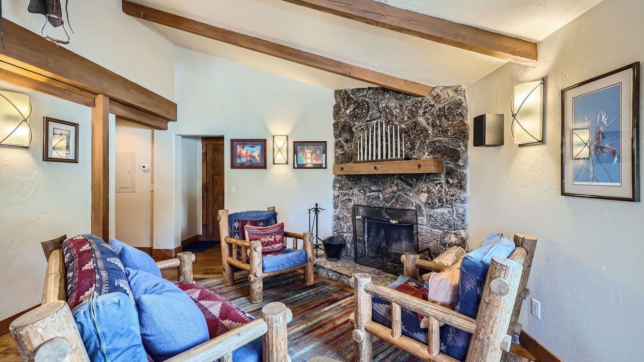 Photo of Livingroom in Blue River
