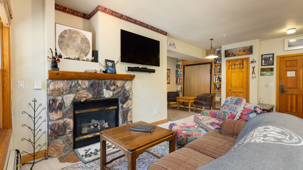 Photo of Livingroom in Mountain House