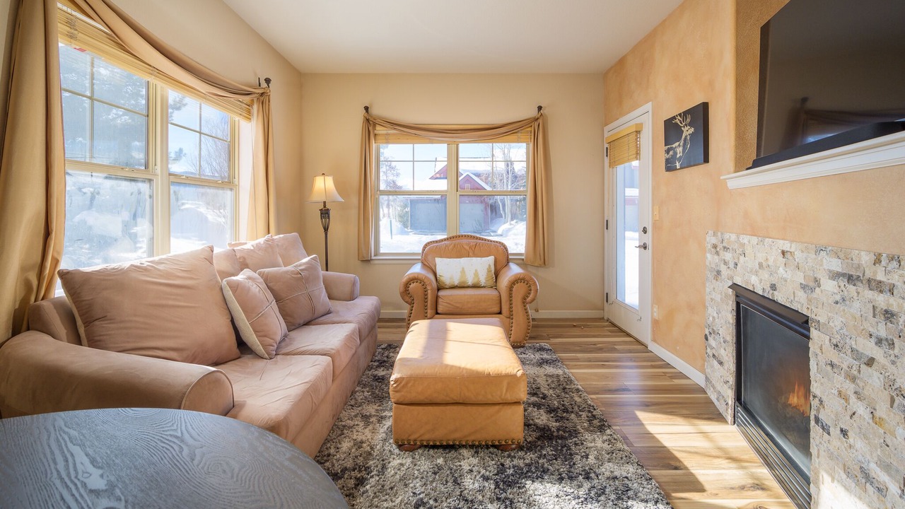 Photo of Livingroom in Fraser