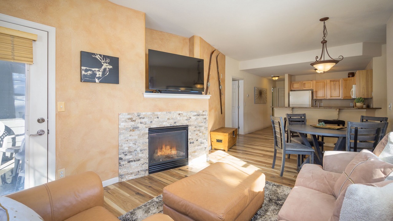 Photo of Livingroom in Fraser