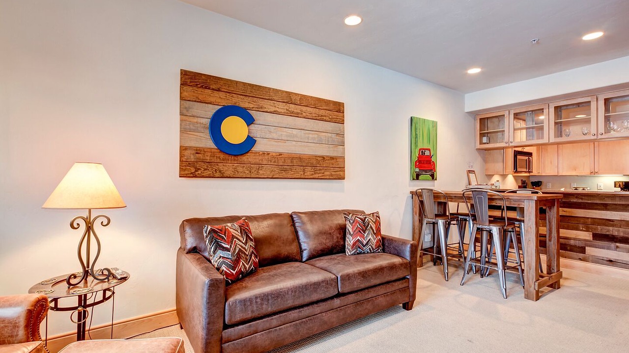 Photo of Livingroom in Historic District