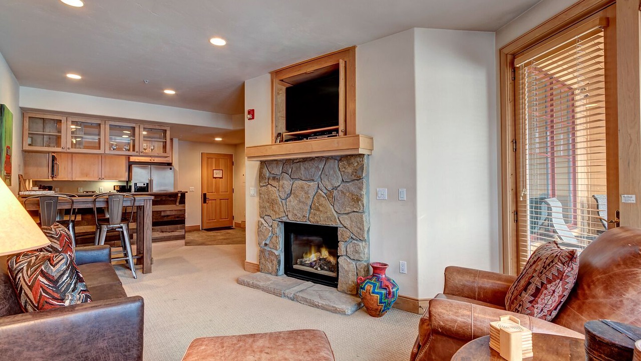 Photo of Livingroom in Historic District