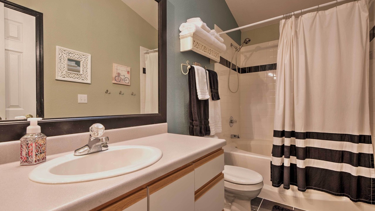 Photo of Bathroom in Columbine Valley