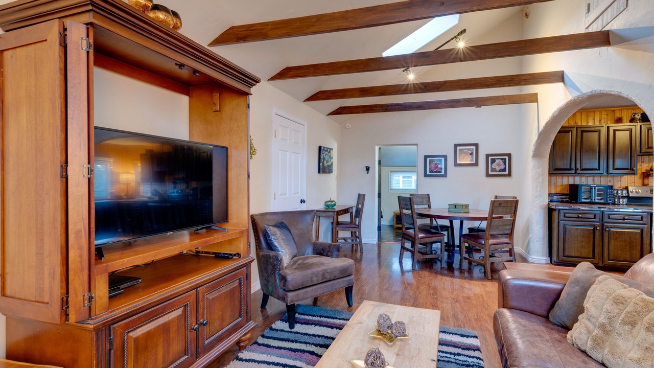 Photo of Livingroom in Green Mountain Falls