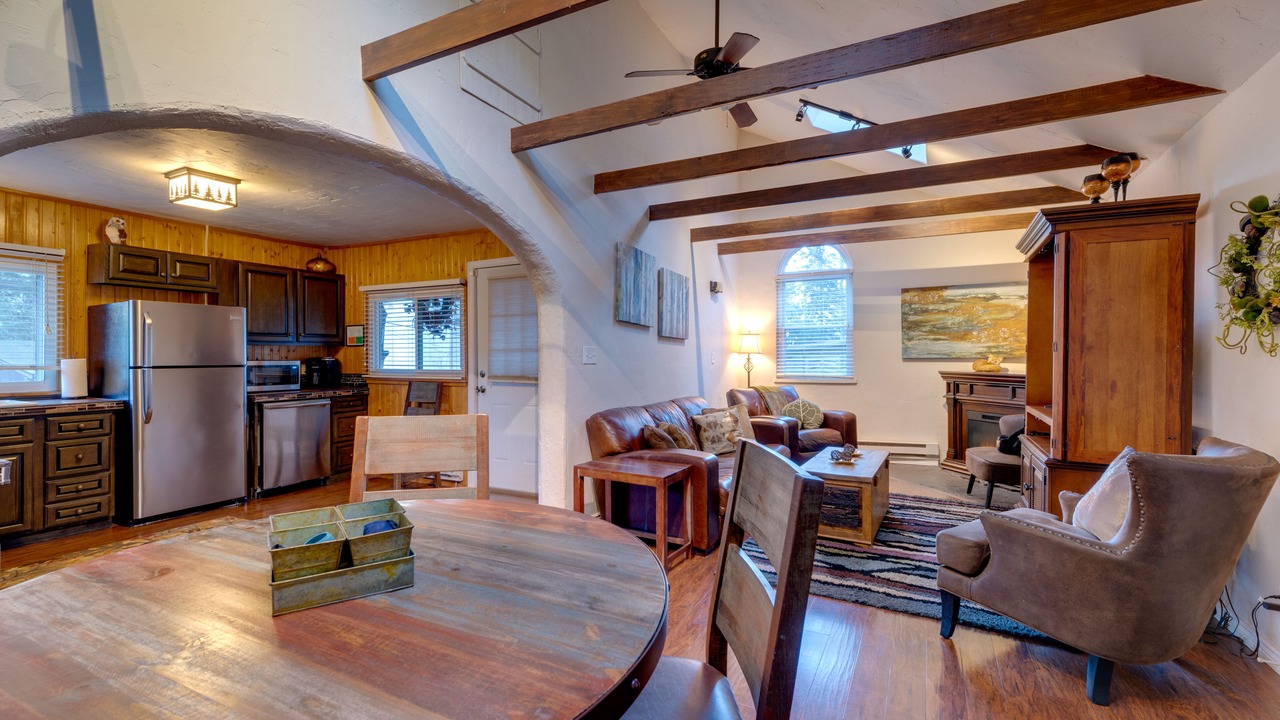 Photo of Livingroom in Green Mountain Falls
