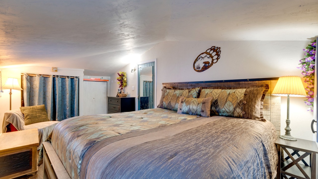 Photo of Bedroom in Green Mountain Falls