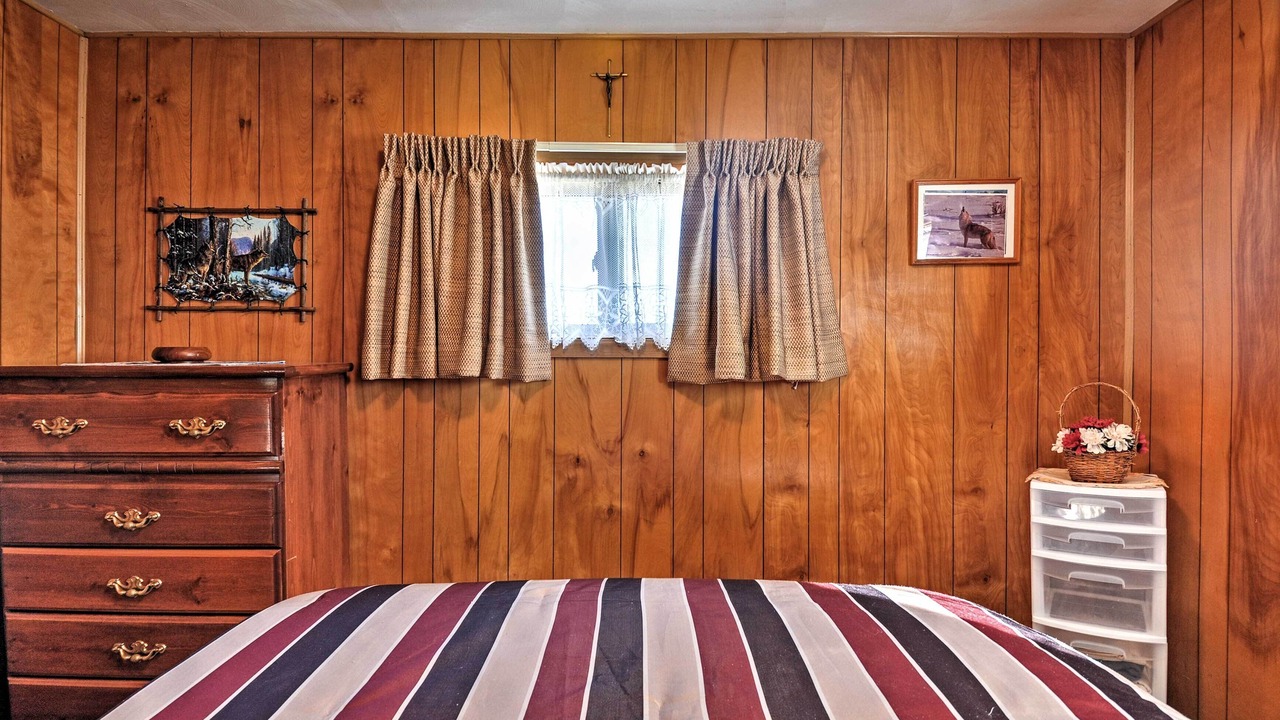 Photo of Bedroom in Ponderosa Pines