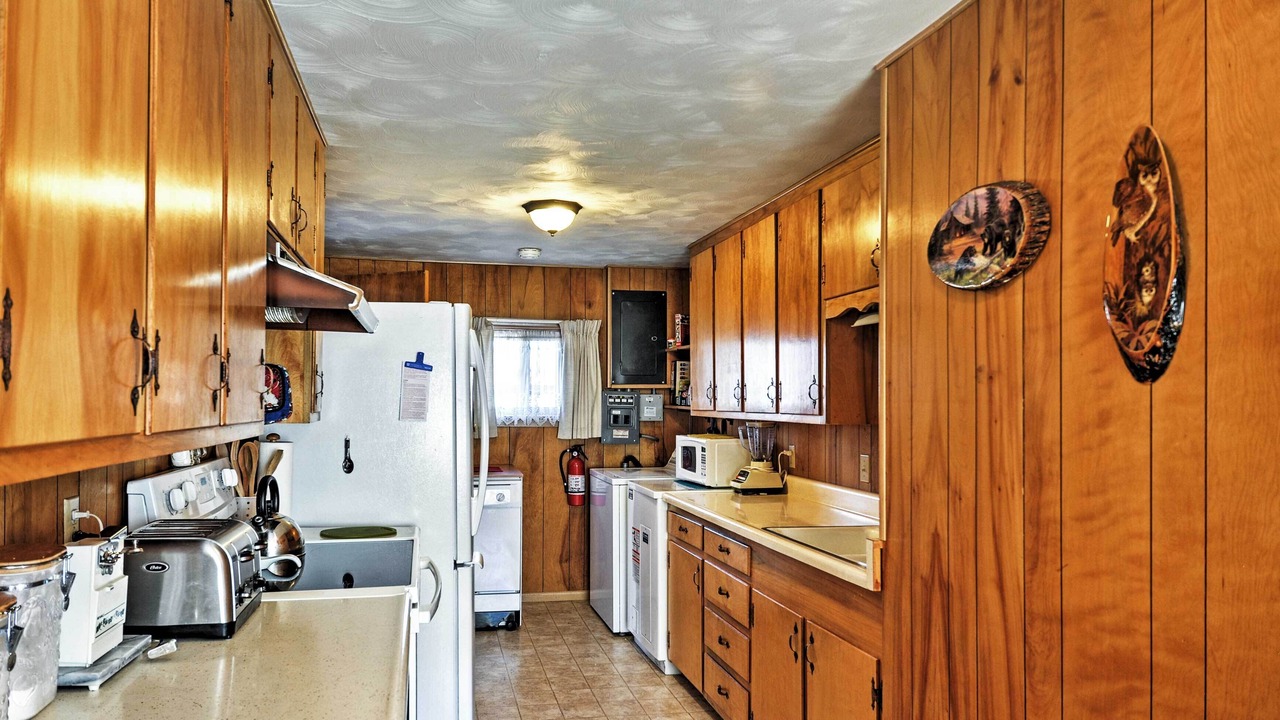 Photo of Kitchen in Ponderosa Pines