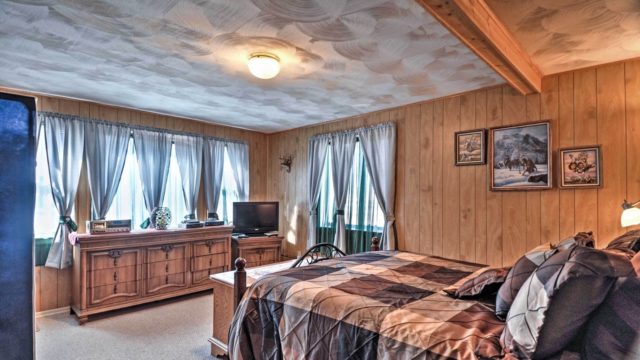 Photo of Bedroom in Ponderosa Pines