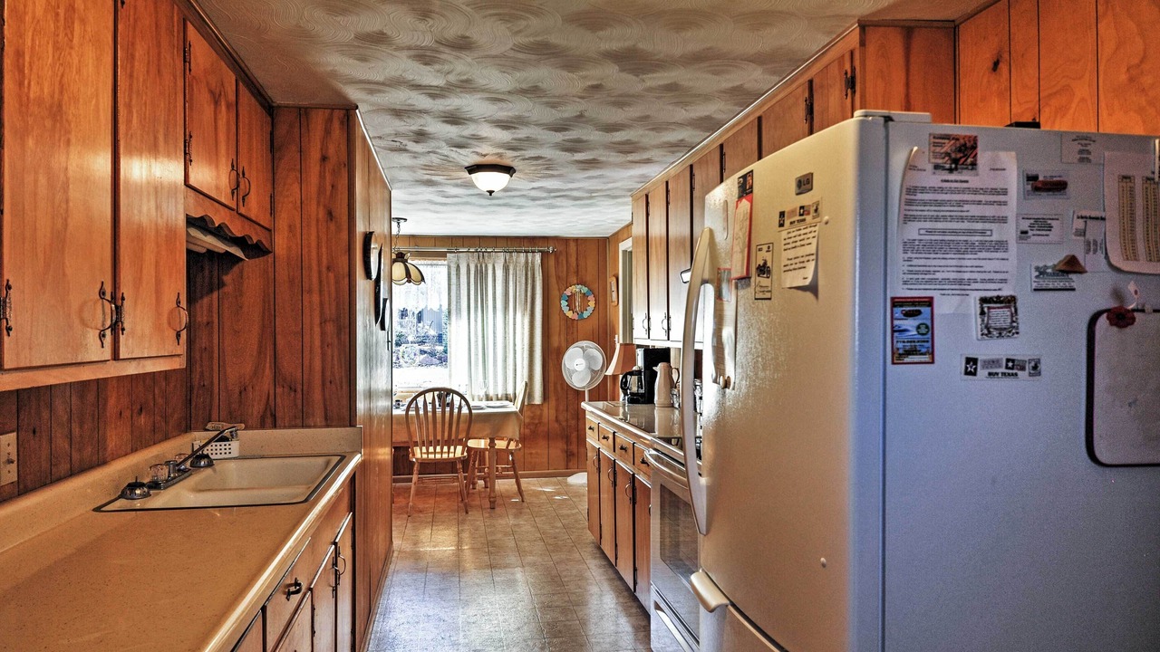 Photo of Kitchen in Ponderosa Pines