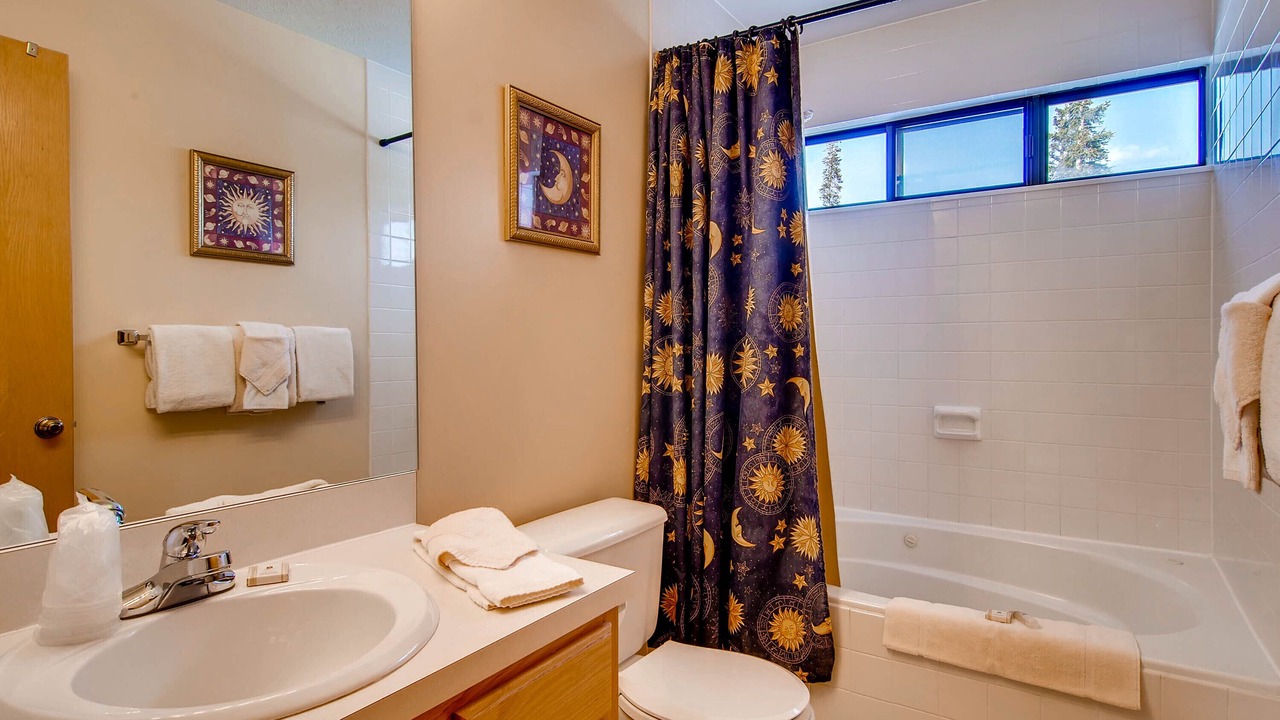 Photo of Bathroom in Wildernest