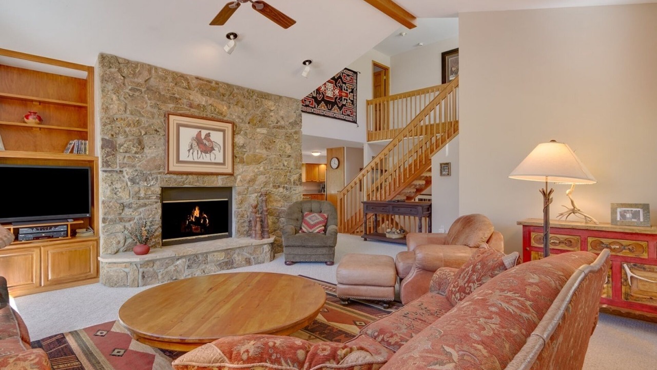 Photo of Livingroom in Breckenridge Heights