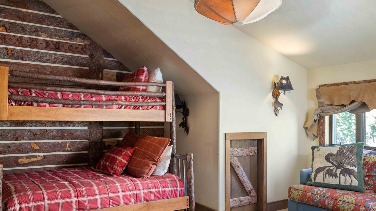 Photo of Bedroom in Mountain Village
