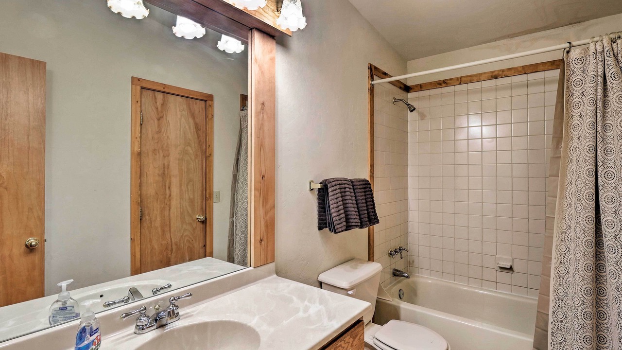 Photo of Bathroom in Alma