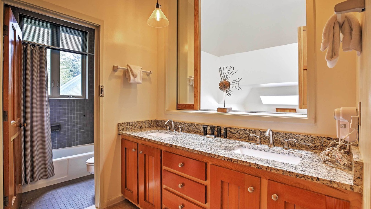 Photo of Bathroom in Keystone