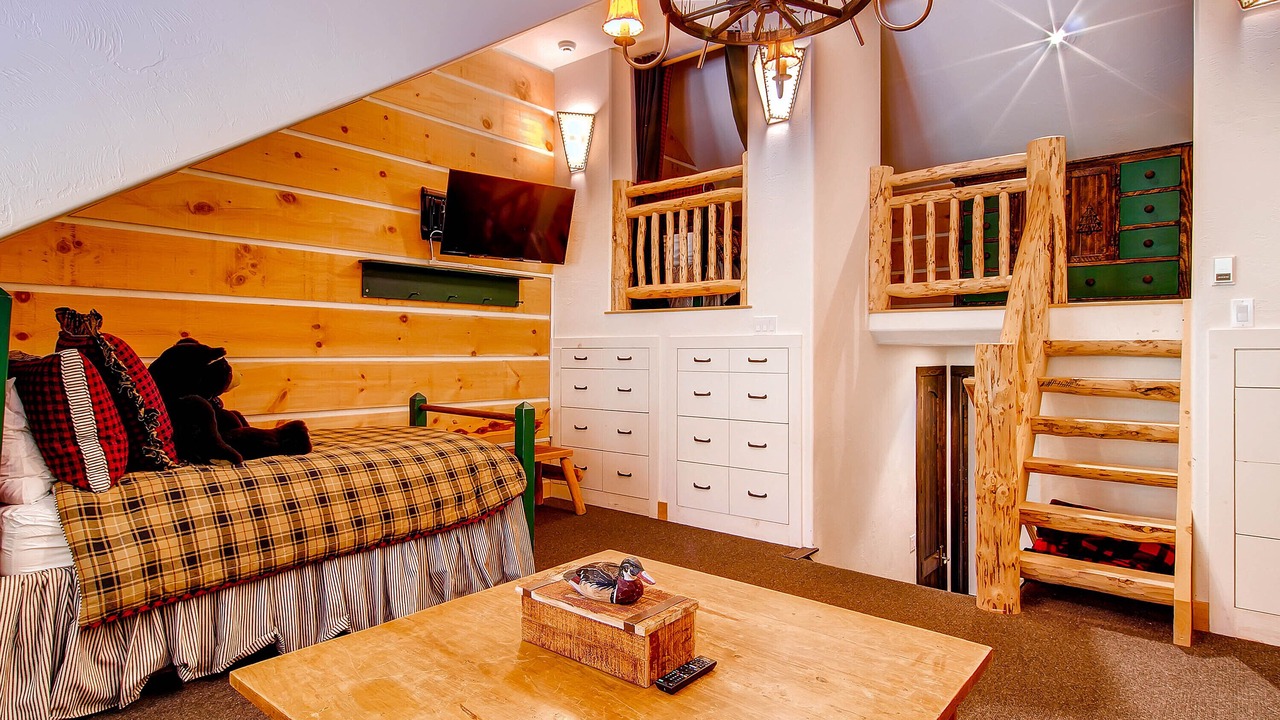Photo of Bedroom in Mountain Village