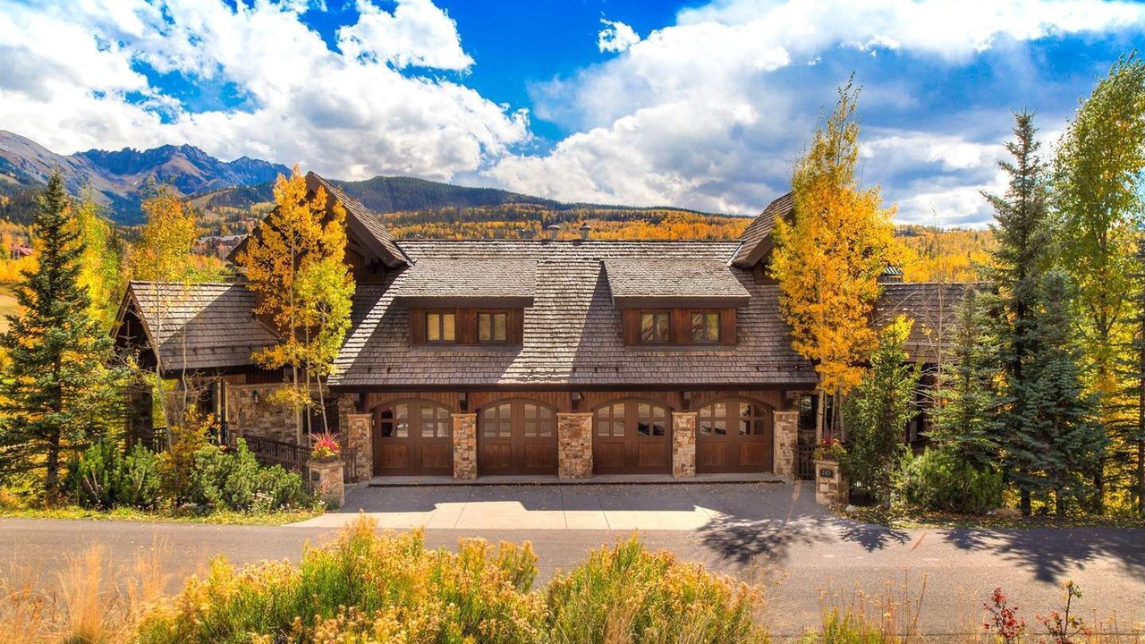 Photo of Outdoor in Mountain Village