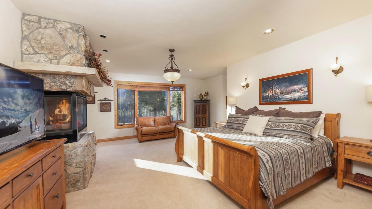 Photo of Bedroom in Warrior's Mark West