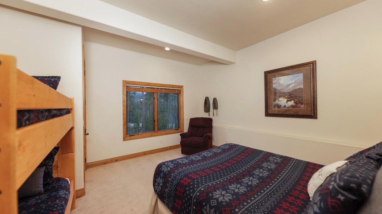 Photo of Bedroom in Warrior's Mark West