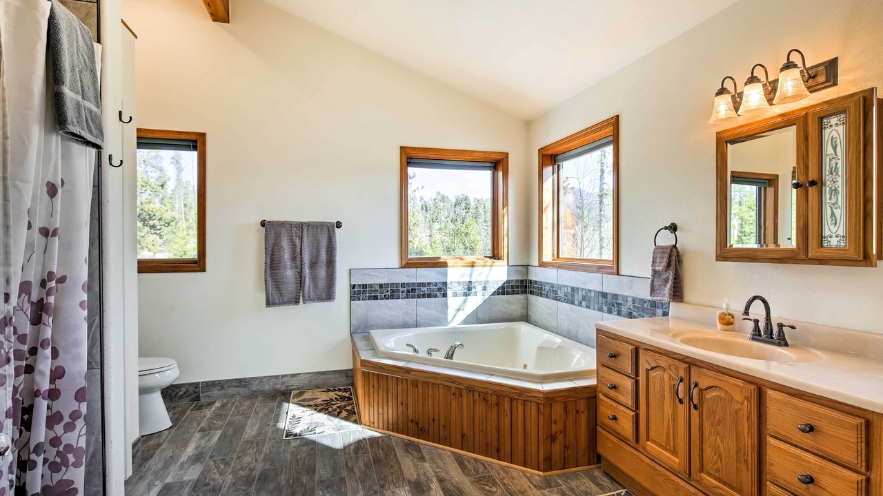 Photo of Bathroom in Grand Lake