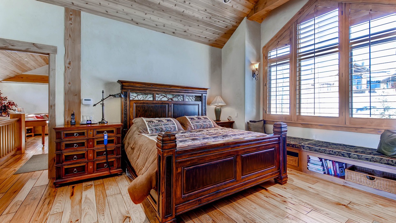 Photo of Bedroom in Three Peaks