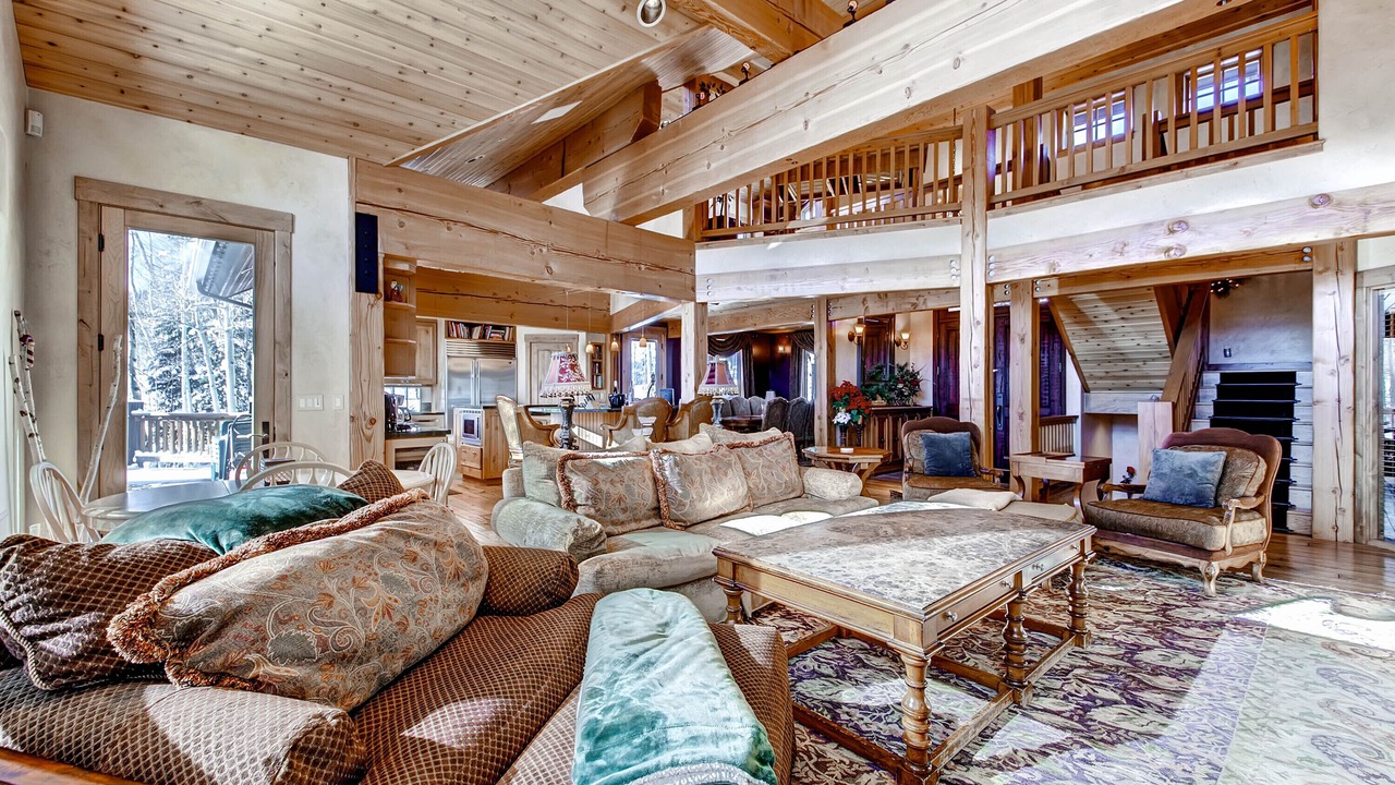 Photo of Livingroom in Three Peaks
