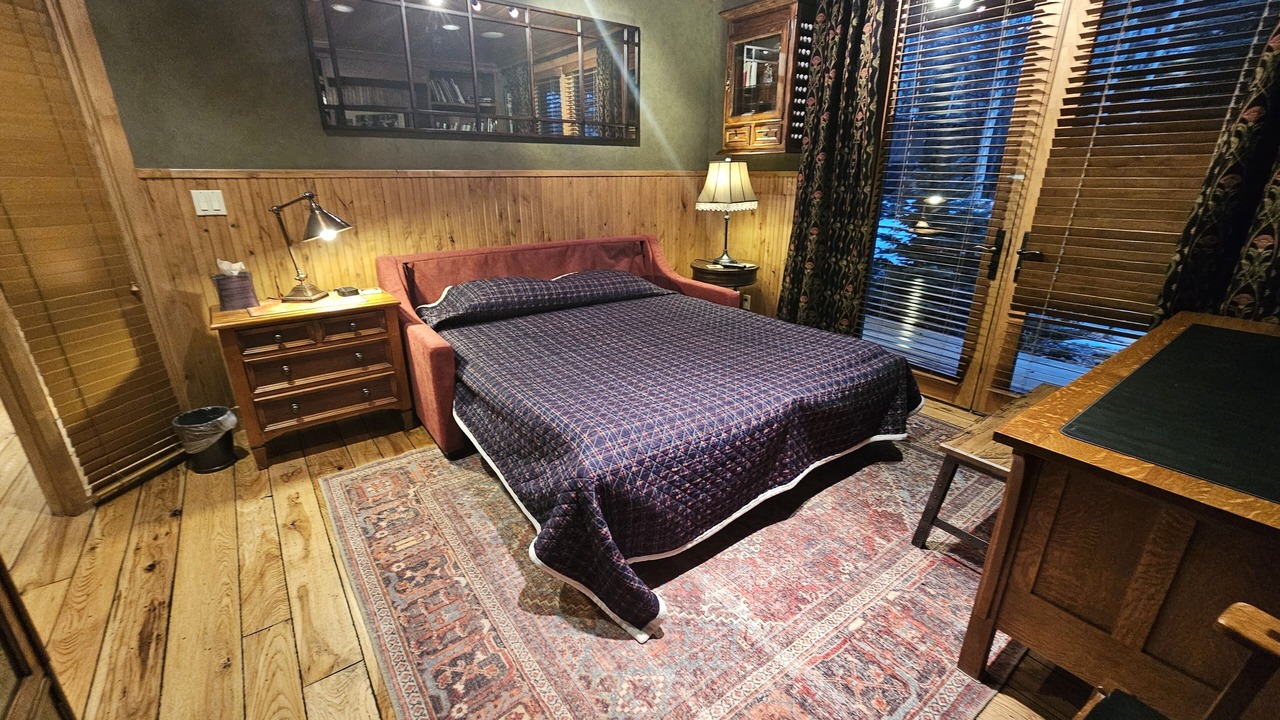 Photo of Bedroom in Three Peaks