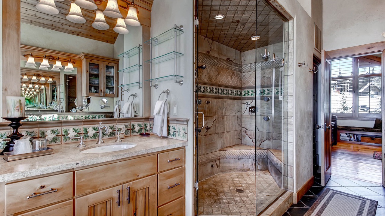 Photo of Bathroom in Three Peaks