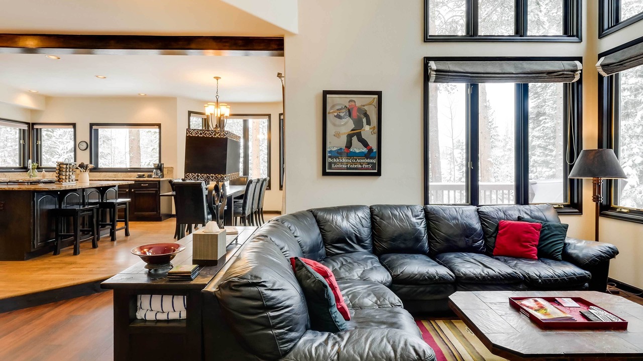 Photo of Livingroom in Christie Heights