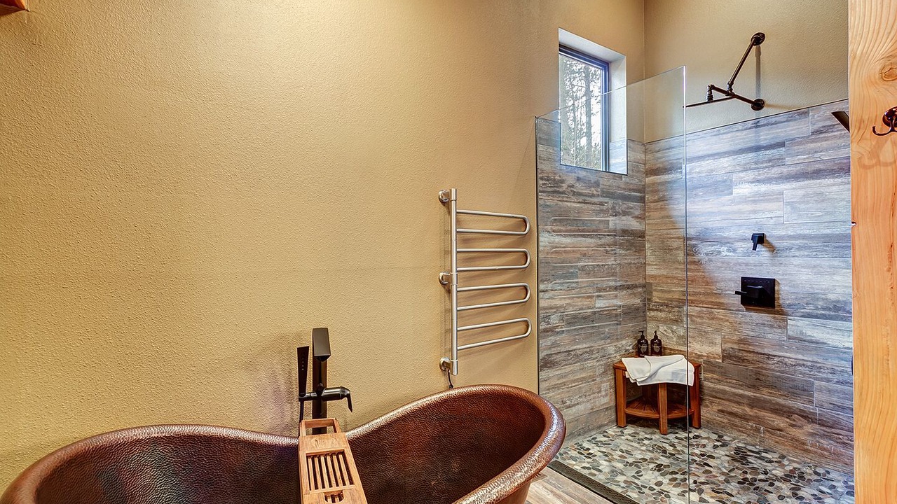 Photo of Bathroom in Warrior's Mark