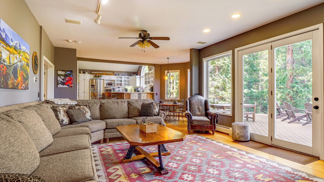Photo of Livingroom in Warrior's Mark