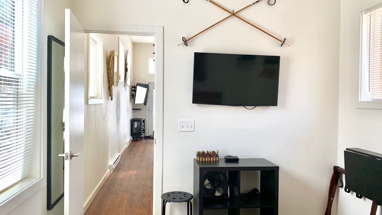 Photo of Bedroom in Idaho Springs