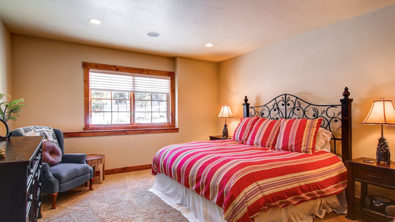 Photo of Bedroom in The Highlands