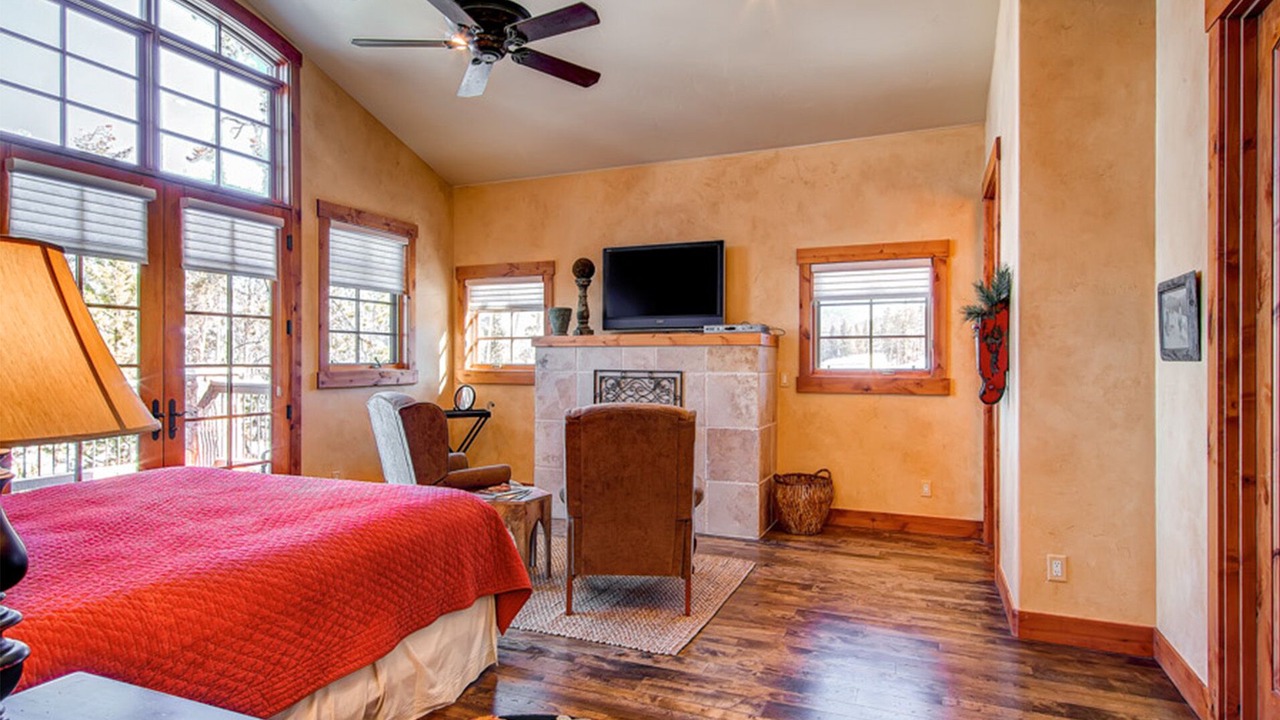 Photo of Bedroom in The Highlands