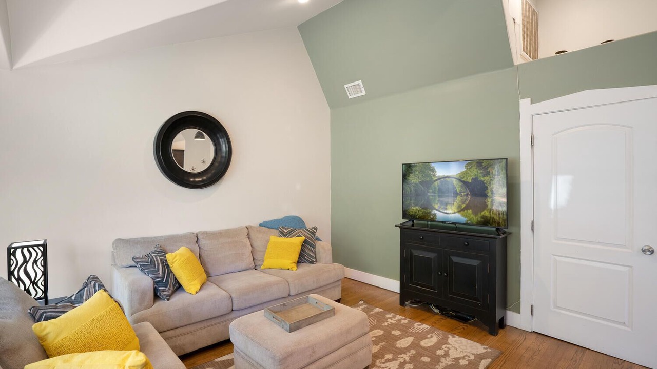 Photo of Livingroom in Montclair