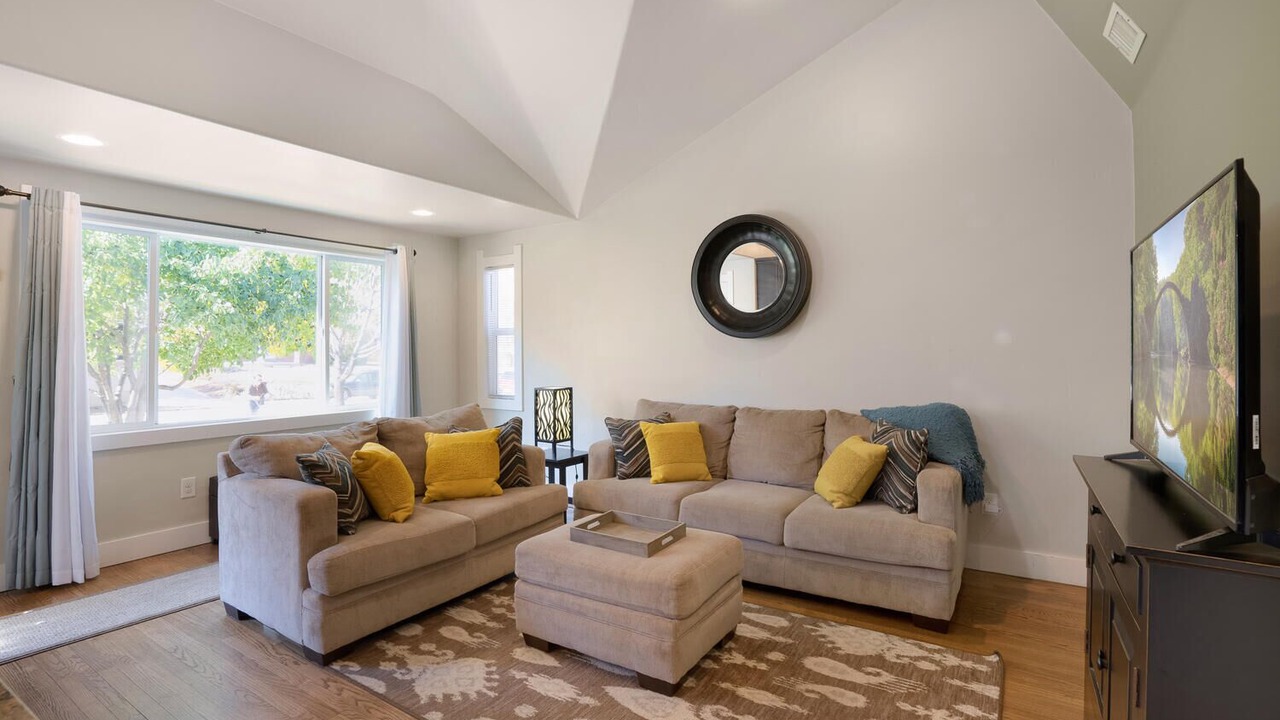 Photo of Livingroom in Montclair