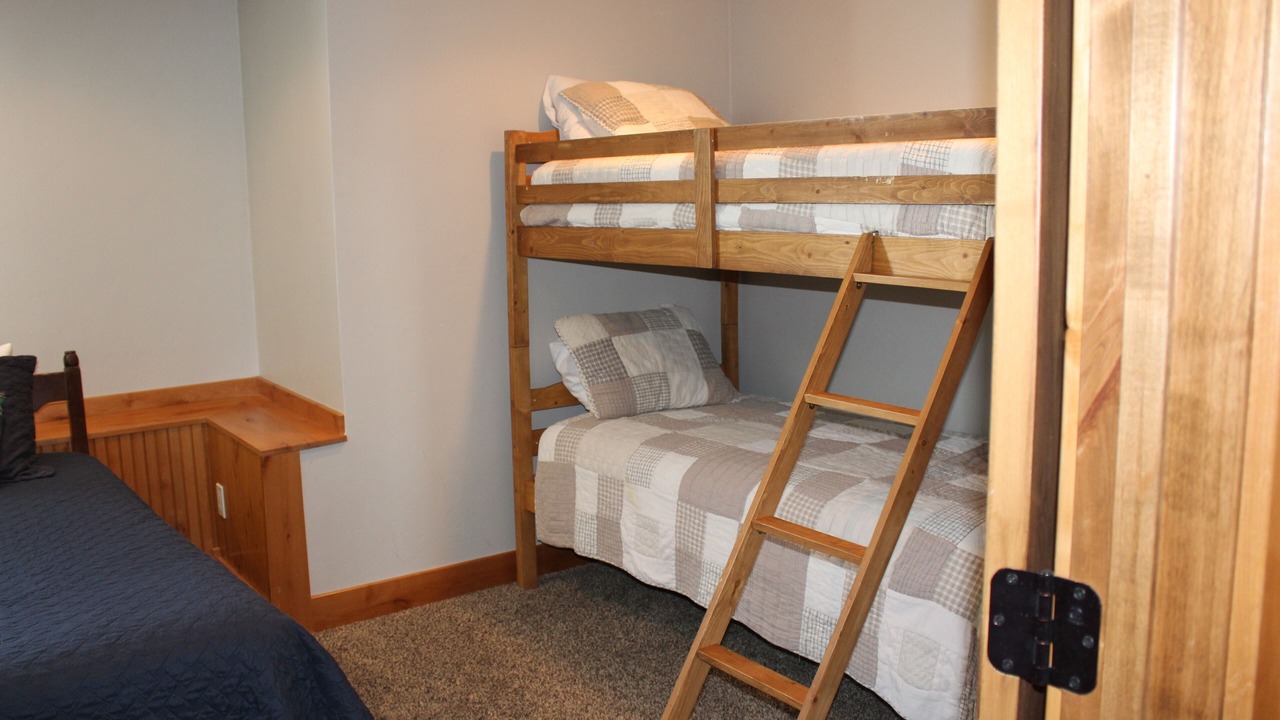 Photo of Bedroom in Crested Butte
