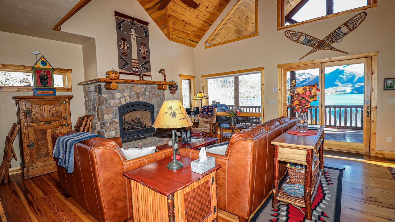 Photo of Livingroom in Grand Lake